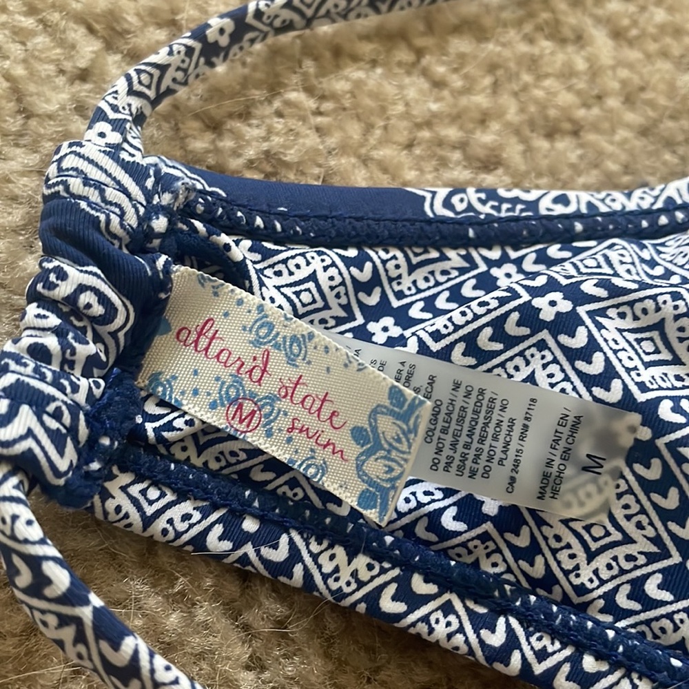 NWOT Boho blue & white bikini top - Picture 5 of 5